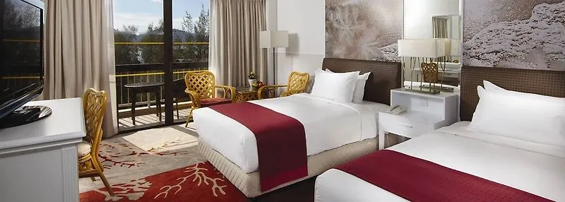 Holiday Inn Resort Penang 峇都丁宜 4*,