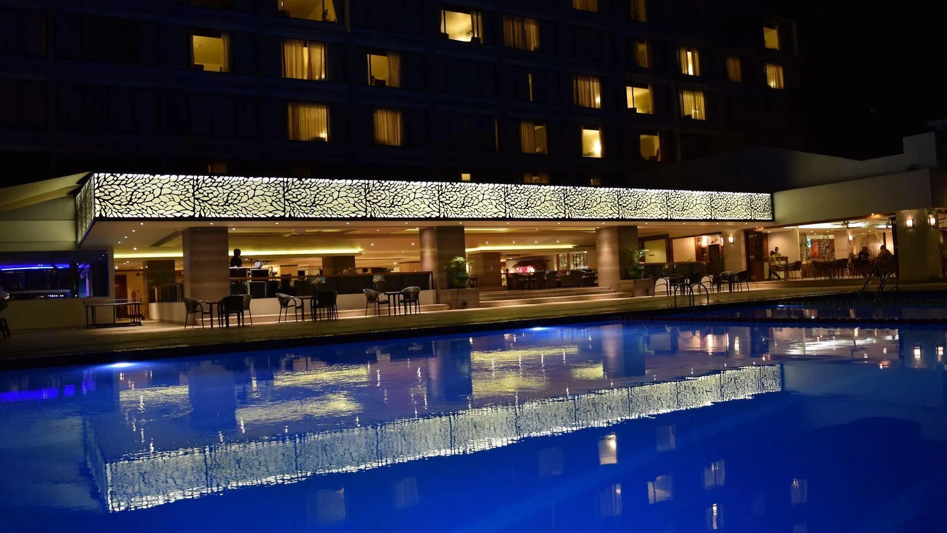 Holiday Inn Resort Penang 峇都丁宜 4*,