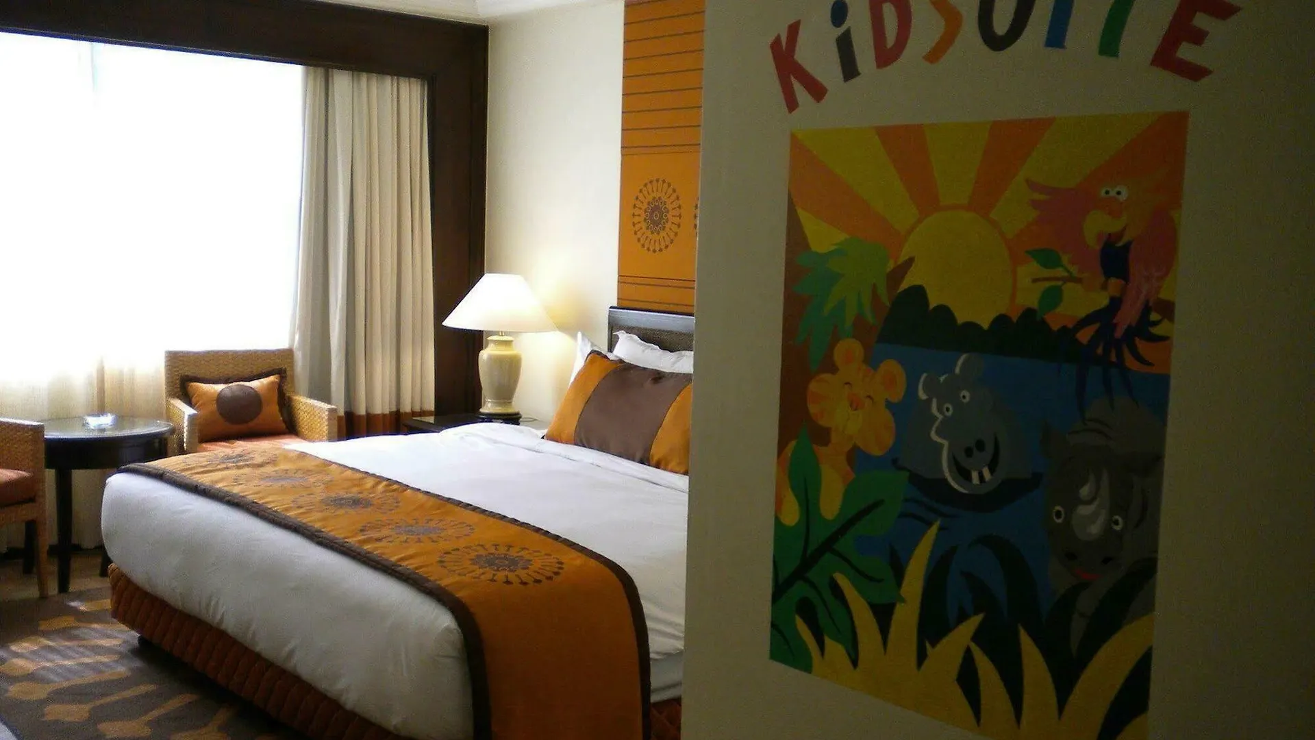 Holiday Inn Resort Penang 峇都丁宜 4*,