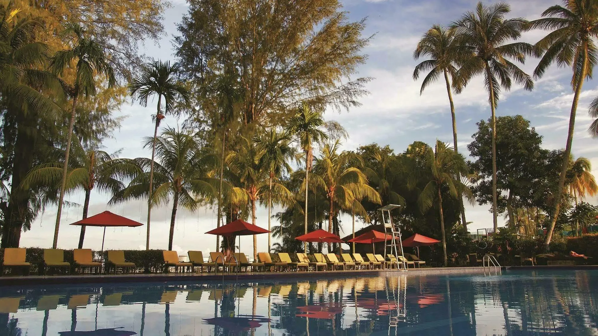 Holiday Inn Resort Penang Batu Ferringhi