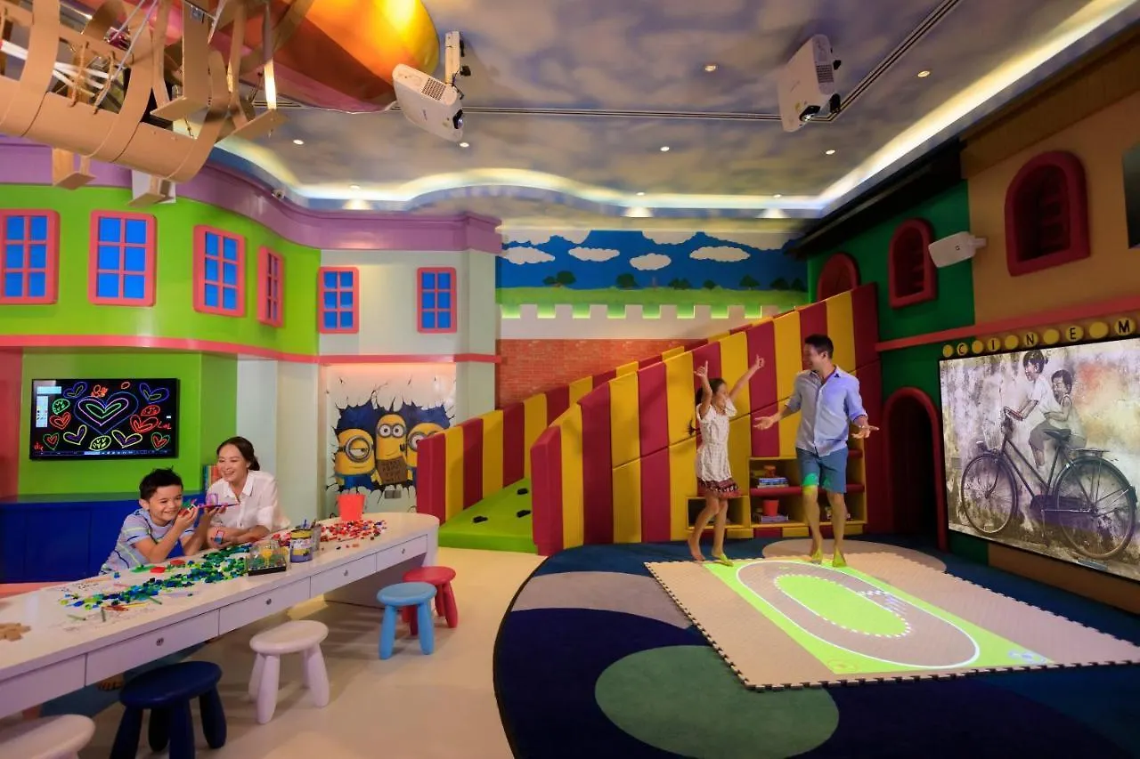 Holiday Inn Resort Penang باتو فيرينغي 4*,